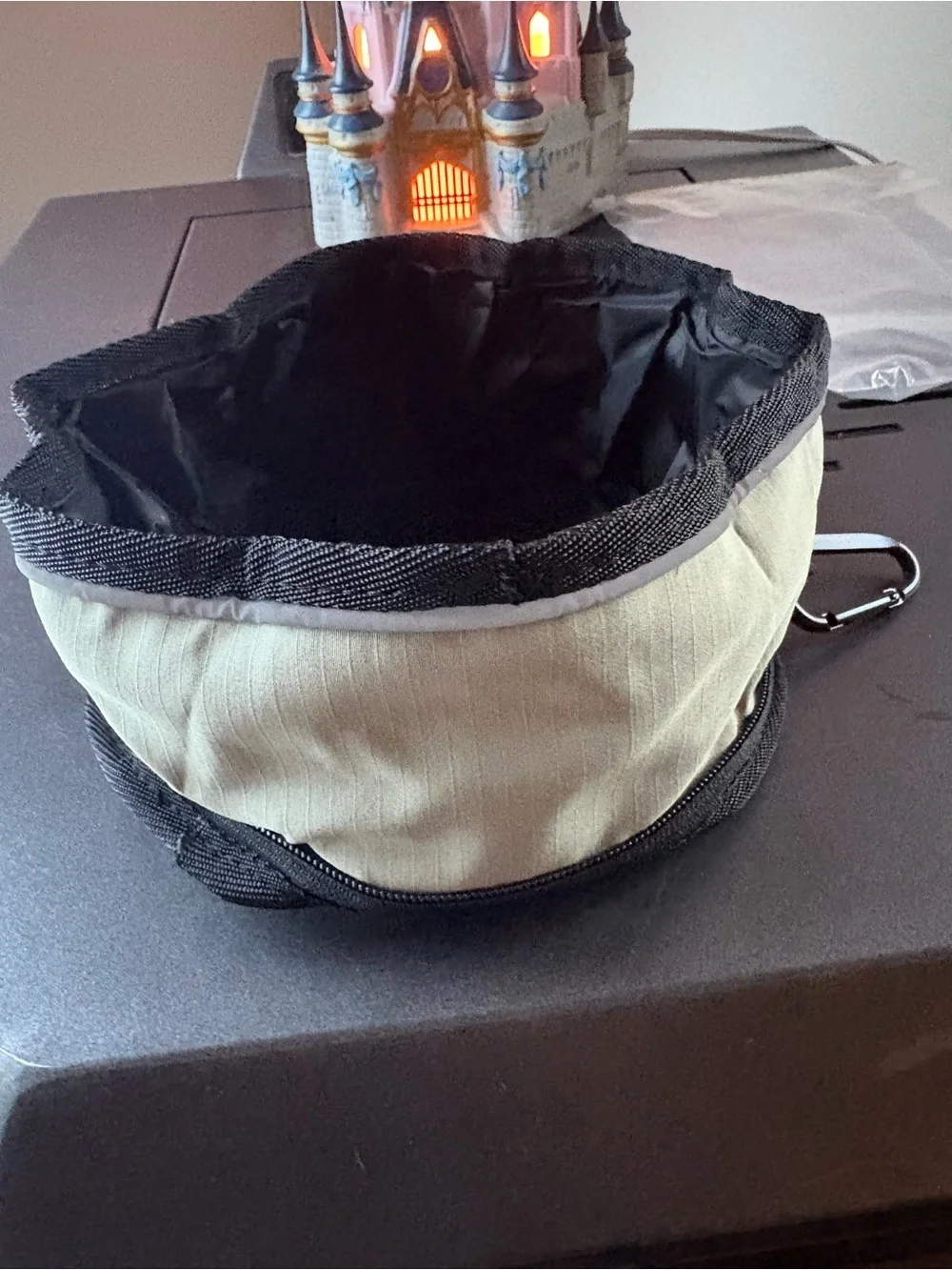 Portable water bowl for animals! Zips up easy and attaches to anything